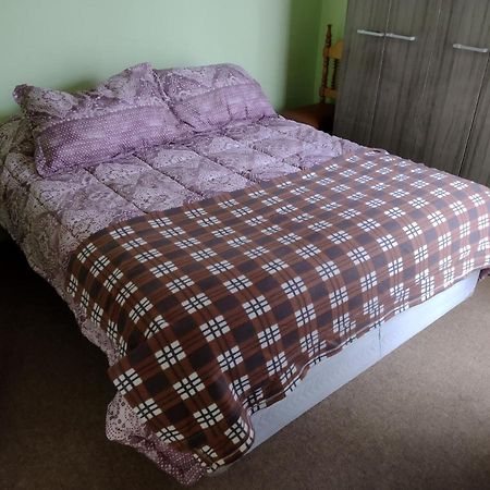 Hostal El Toque De Pilar Пунта-Аренас Екстер'єр фото
