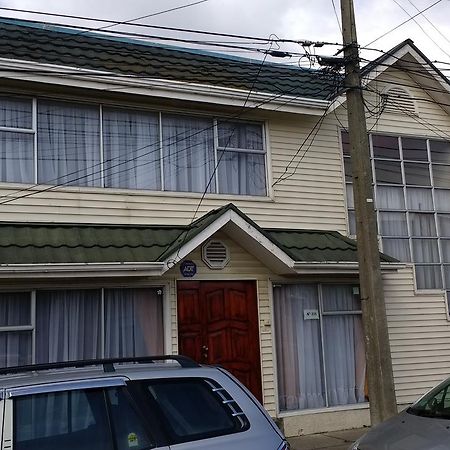Hostal El Toque De Pilar Пунта-Аренас Екстер'єр фото