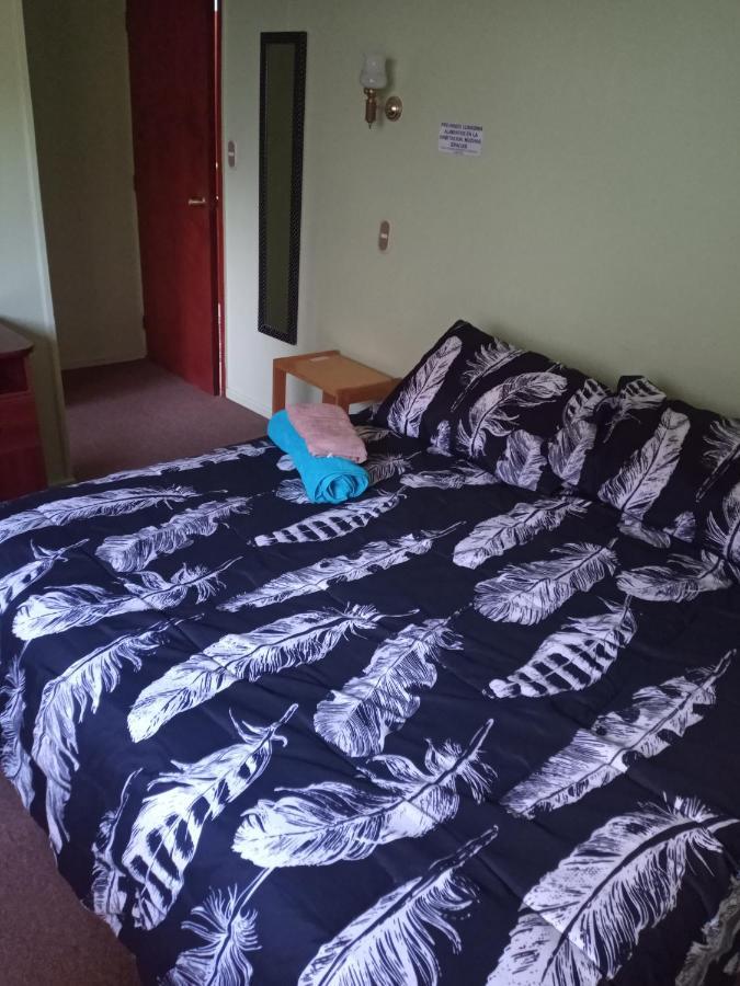 Hostal El Toque De Pilar Пунта-Аренас Екстер'єр фото