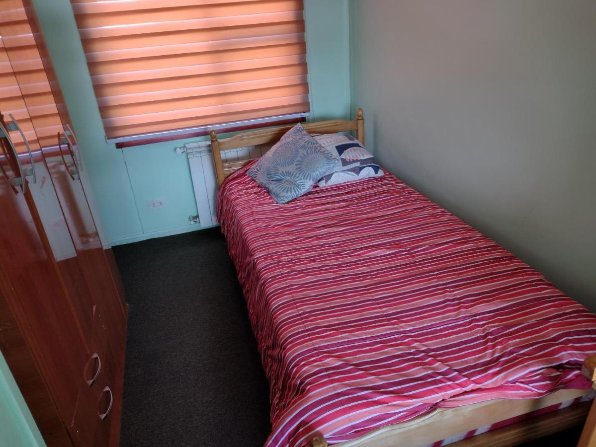 Hostal El Toque De Pilar Пунта-Аренас Екстер'єр фото