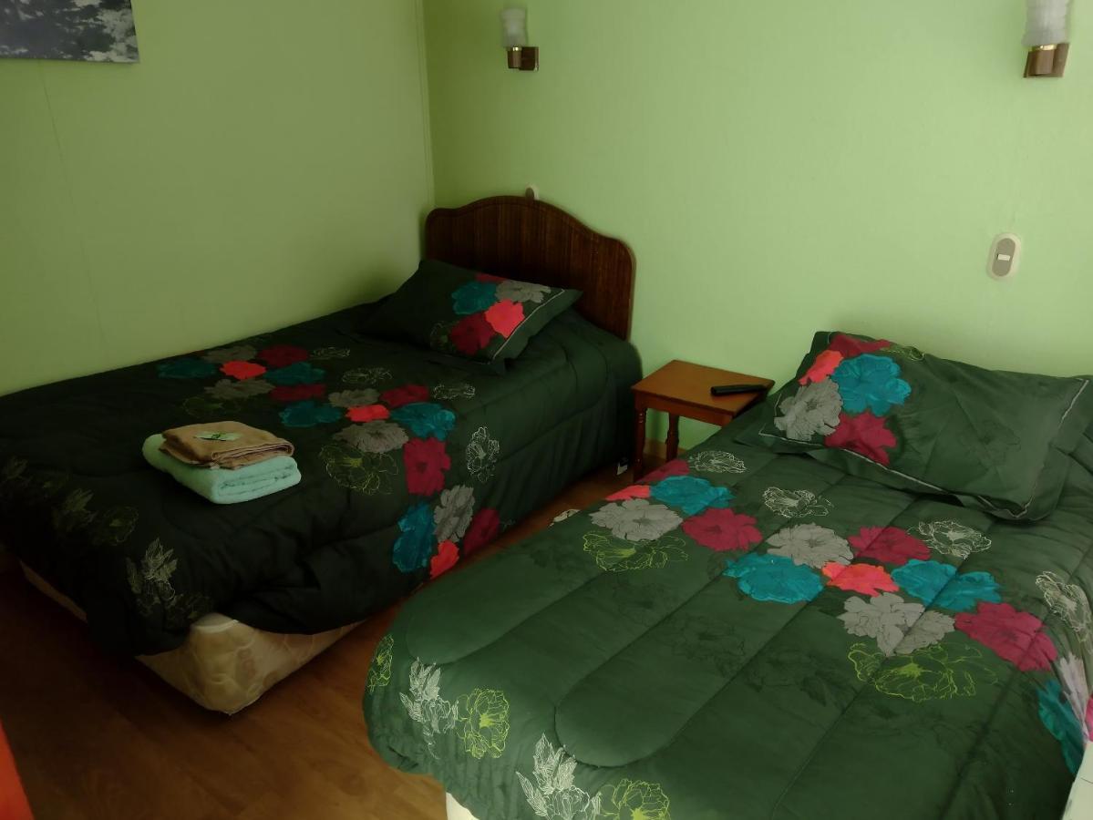 Hostal El Toque De Pilar Пунта-Аренас Екстер'єр фото