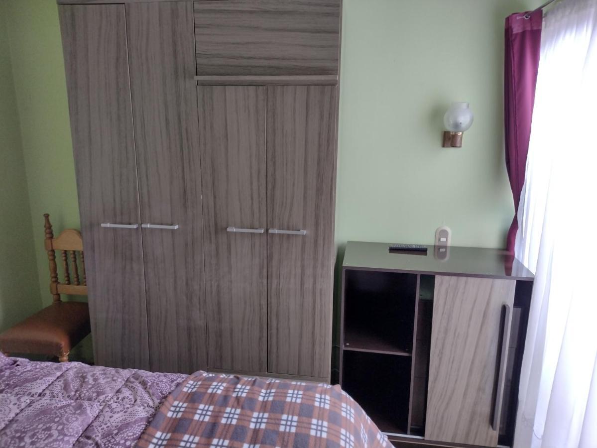 Hostal El Toque De Pilar Пунта-Аренас Екстер'єр фото