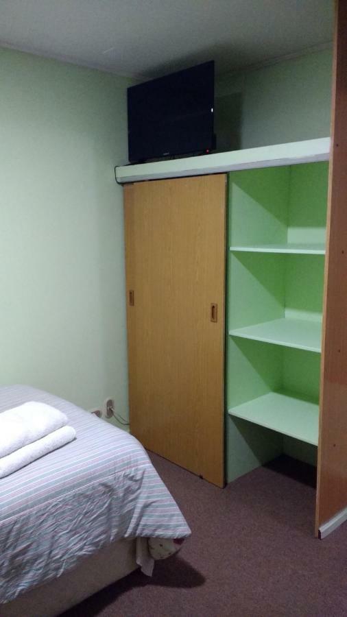 Hostal El Toque De Pilar Пунта-Аренас Екстер'єр фото