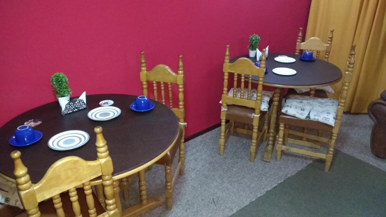 Hostal El Toque De Pilar Пунта-Аренас Екстер'єр фото